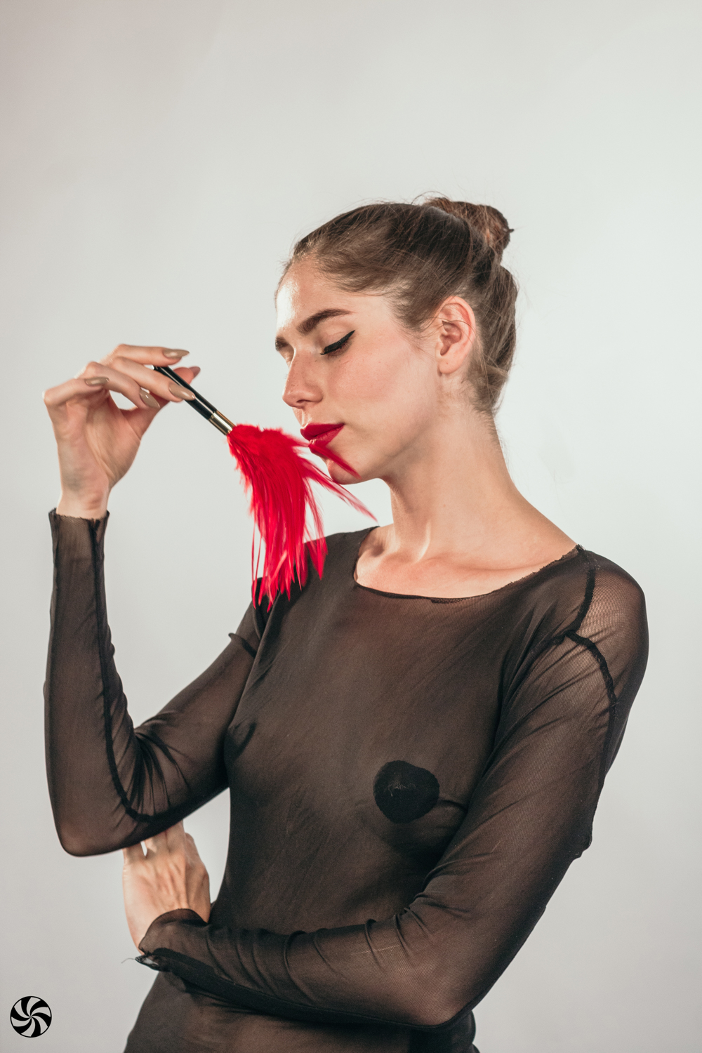 Π’ΠΈΠΊΠ»Π΅Ρ Burlesque Plume Red 1082-01lola