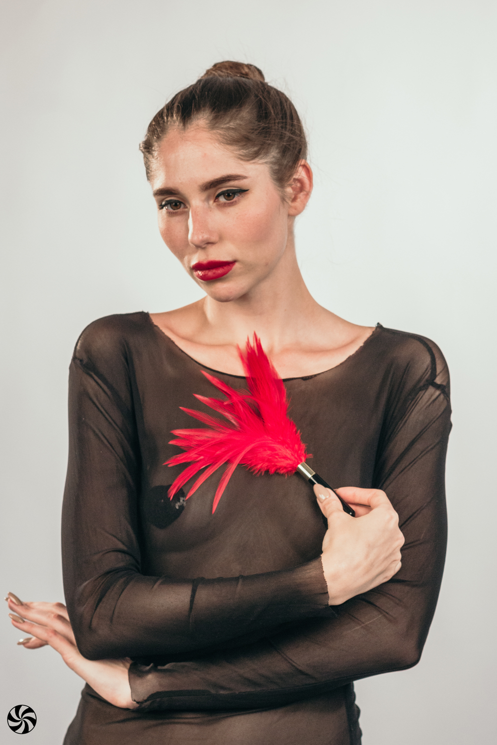 Π’ΠΈΠΊΠ»Π΅Ρ Burlesque Plume Red 1082-01lola